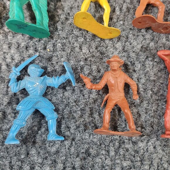 Vtg Toy Figure Lot Marx MPC PP 1960s 1970s Rubber Plastic Yellow White Brown Blu - Picture 2 of 10
